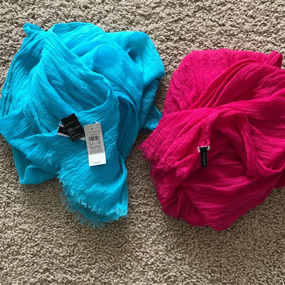 Scarfs